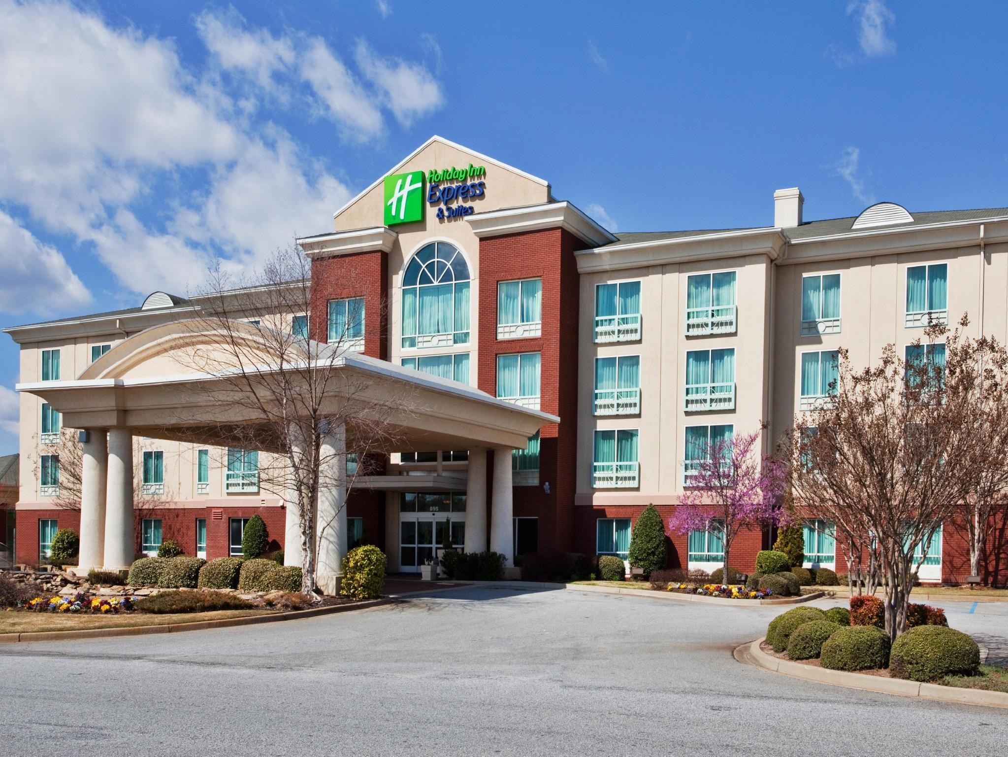 Holiday Inn Express & Suites I-26 & Us 29 At Westgate Mall By Ihg Spartanburg Exterior foto