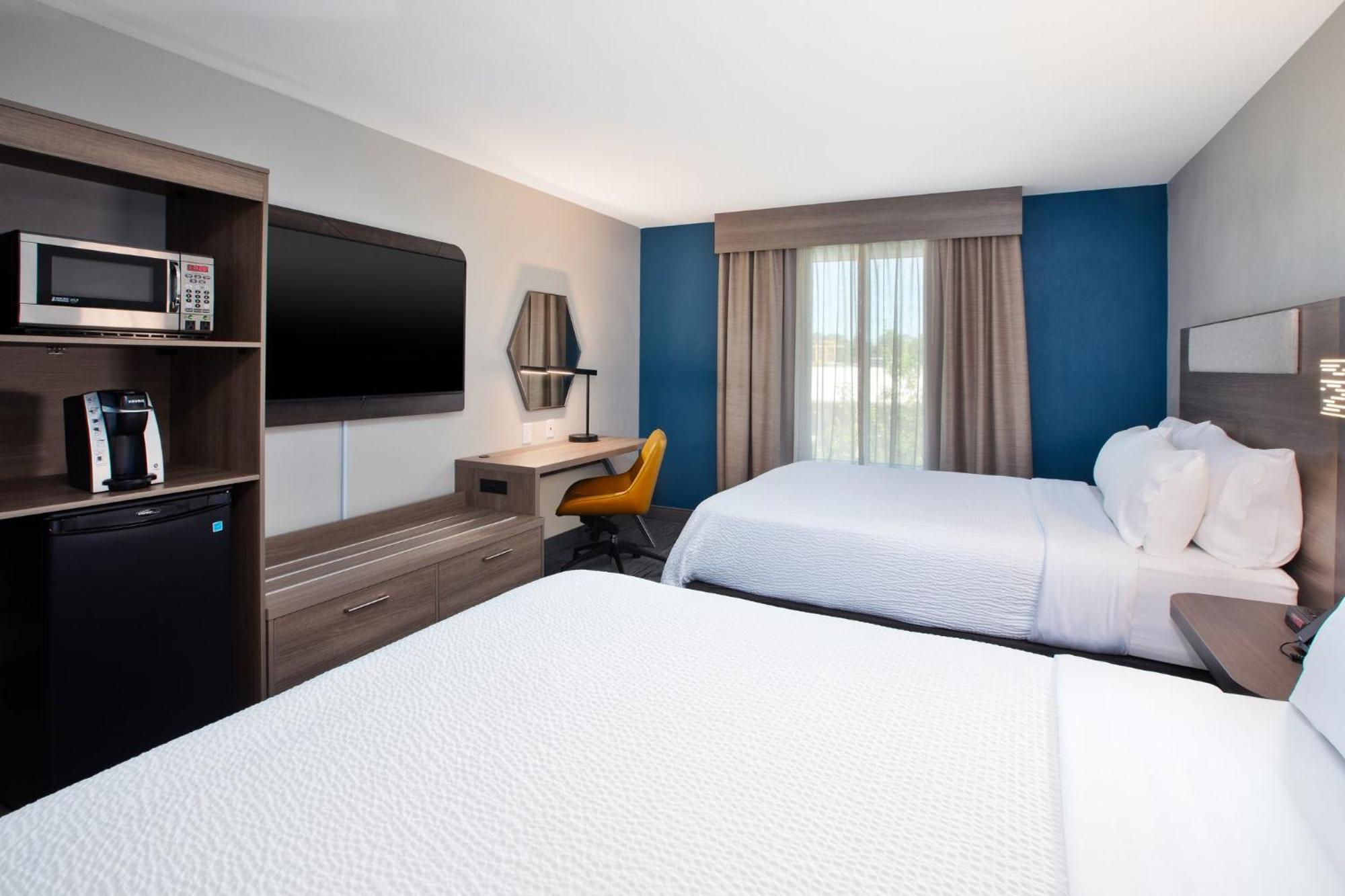 Holiday Inn Express & Suites I-26 & Us 29 At Westgate Mall By Ihg Spartanburg Exterior foto