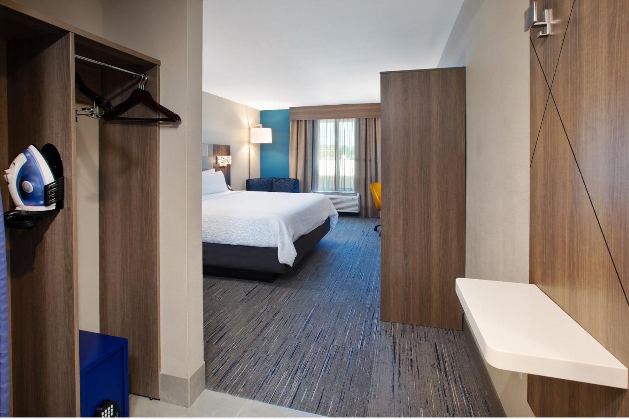 Holiday Inn Express & Suites I-26 & Us 29 At Westgate Mall By Ihg Spartanburg Exterior foto