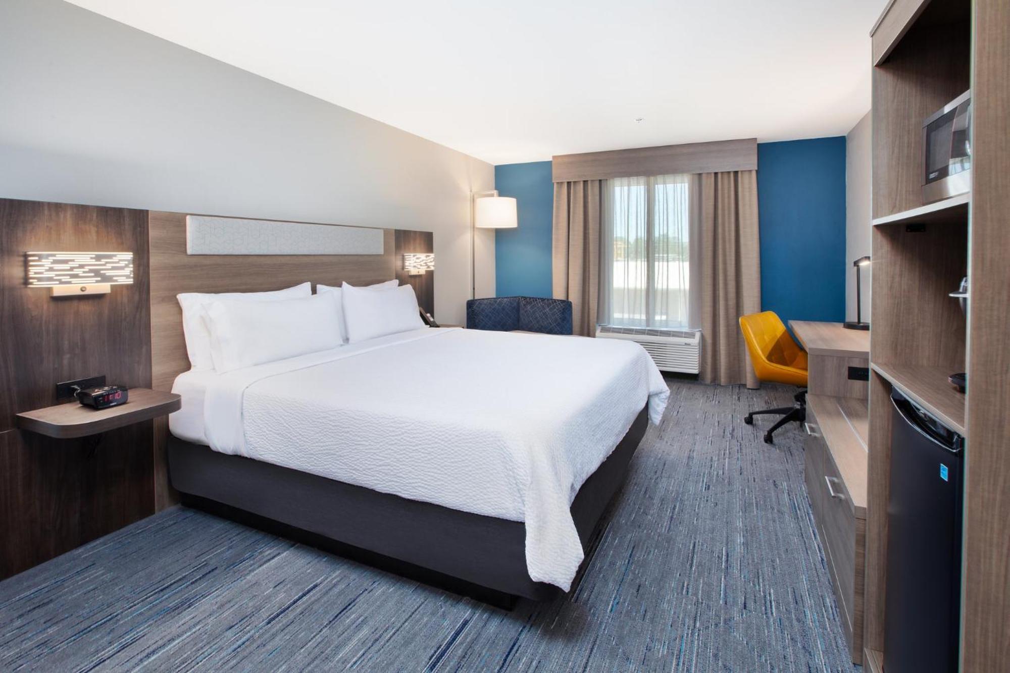 Holiday Inn Express & Suites I-26 & Us 29 At Westgate Mall By Ihg Spartanburg Exterior foto